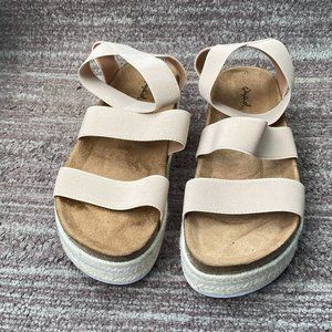 Qupid Womens Size 9/40 Slippers Sandals